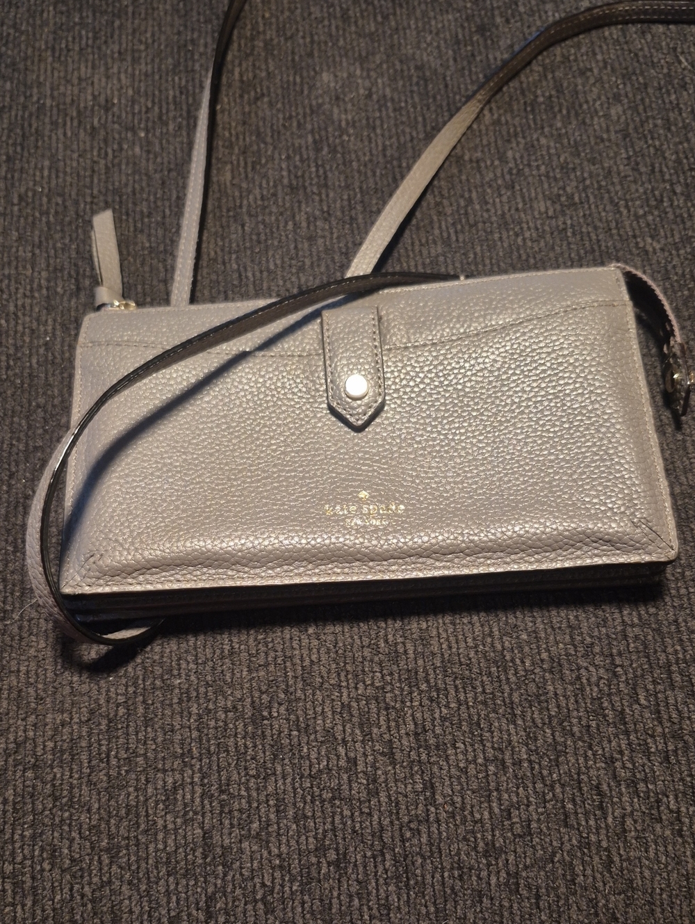kate spade gray pebbled leather crossbody wallet